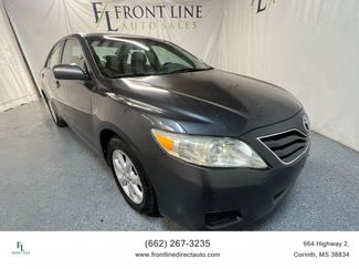 Used 2011 Toyota Camry SE image 1