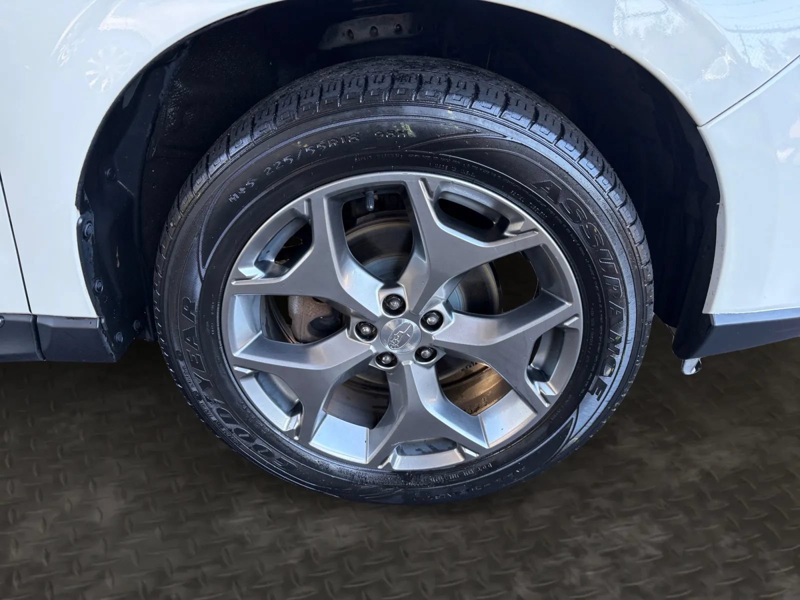 Used 2016 Subaru Forester 2.5i Touring w/ Eyesight & Navigation System AWD/4WD image 38