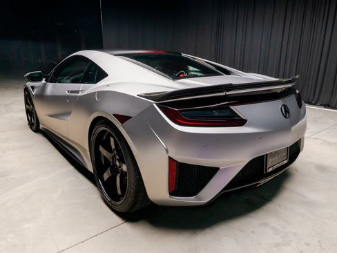 Used 2017 Acura NSX image 11