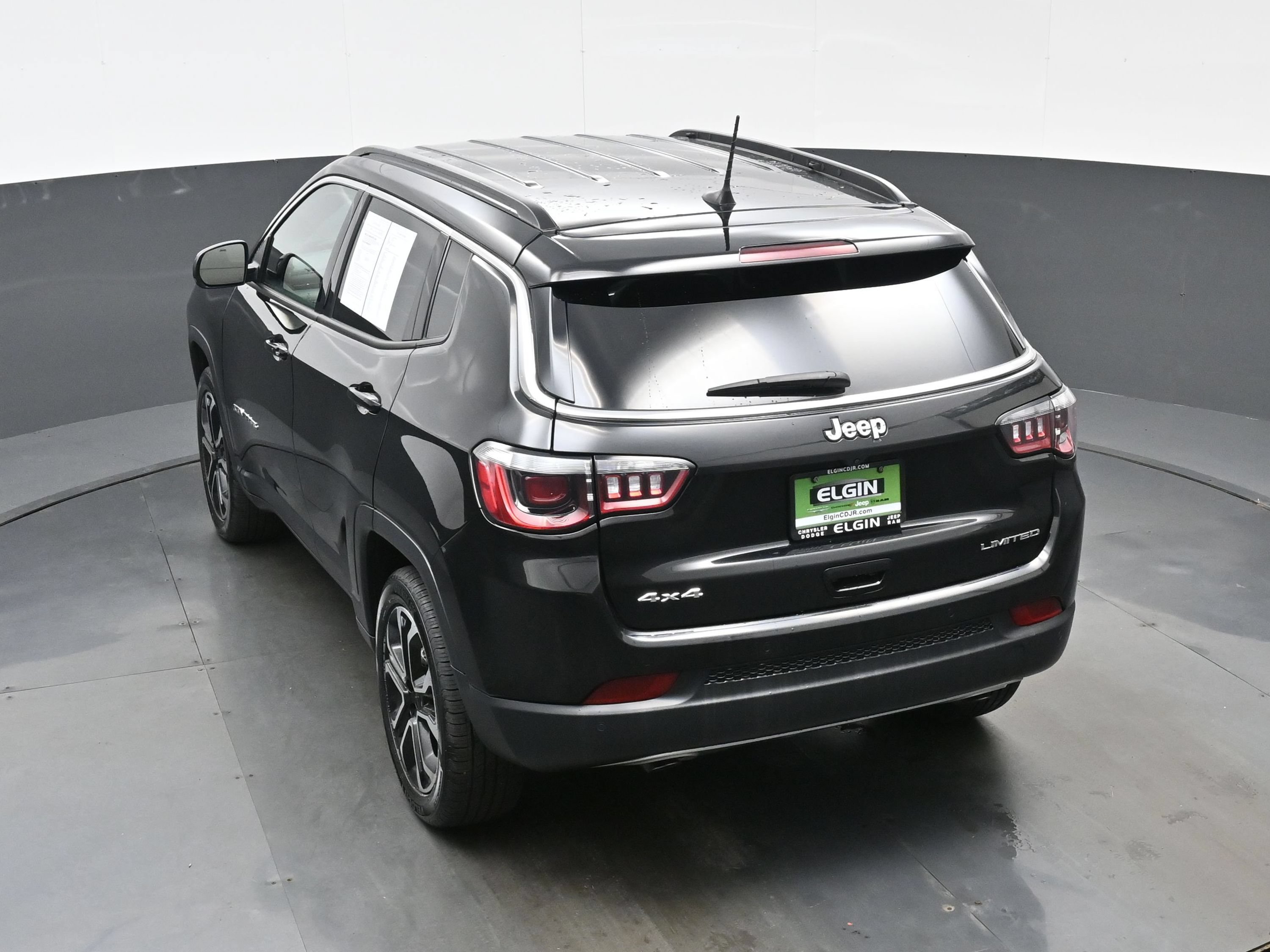 Used 2023 Jeep Compass Limited AWD/4WD image 31