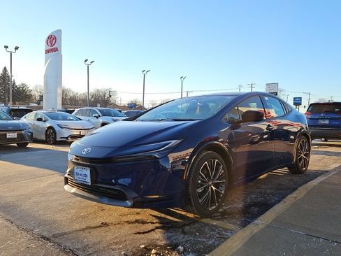 New 2026 Toyota Prius XLE image 5