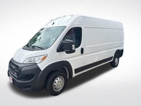 Used 2023 RAM ProMaster 2500 FWD image 3