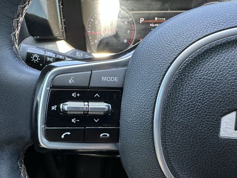 Certified 2022 Kia Sorento SX AWD/4WD image 29