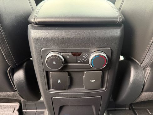Used 2023 Ford Explorer XLT w/ Equipment Group 202A AWD/4WD image 12