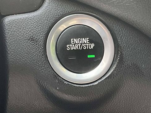 Used 2019 Chevrolet Equinox LT FWD image 33