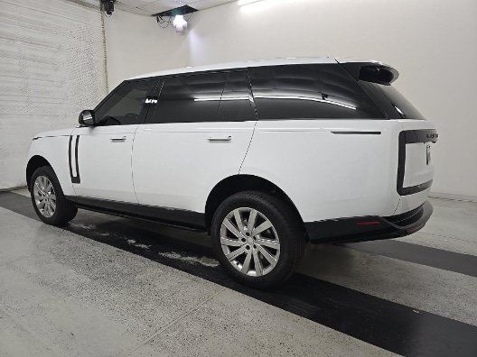 Used 2024 Land Rover Range Rover Long Wheelbase SE AWD/4WD image 7