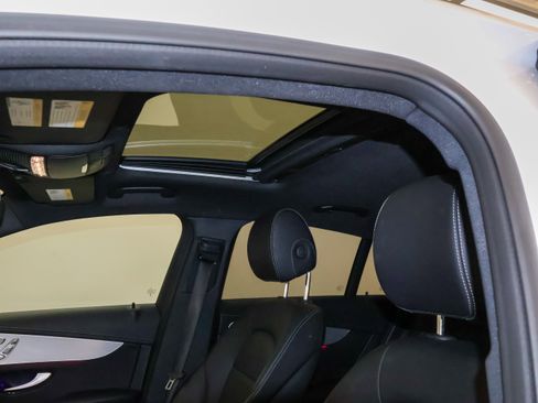 Used 2023 Mercedes-Benz GLC 300 4MATIC Coupe image 12