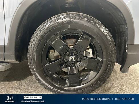 Certified 2025 Honda Ridgeline Black Edition image 12