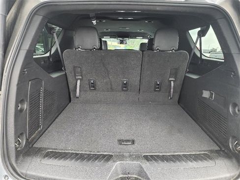 Used 2023 Chevrolet Suburban LT image 14