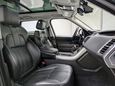 Used 2016 Land Rover Range Rover Sport HSE image 26
