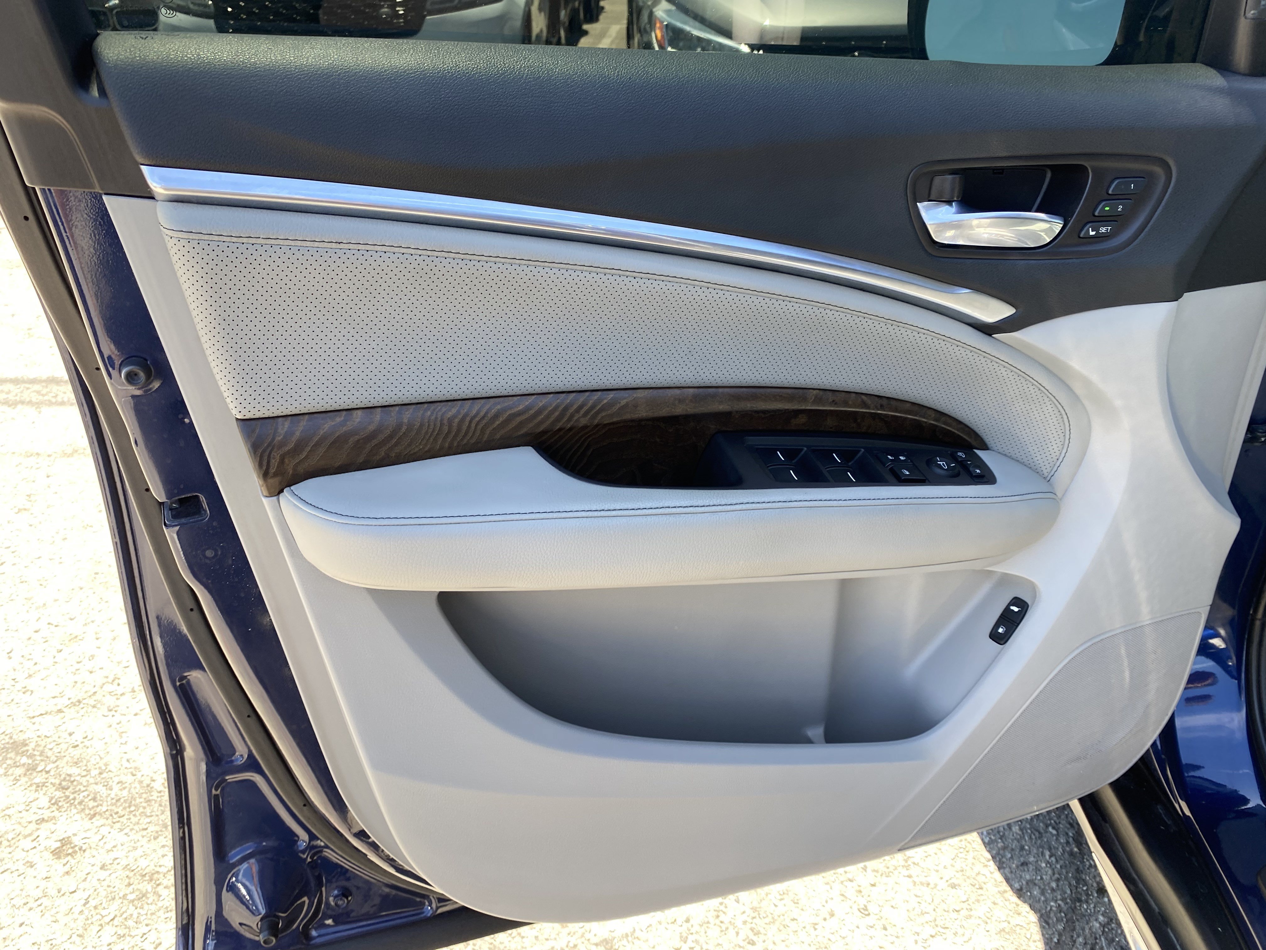 Used 2019 Acura MDX w/ Tech & Entertainment Pkg FWD image 14