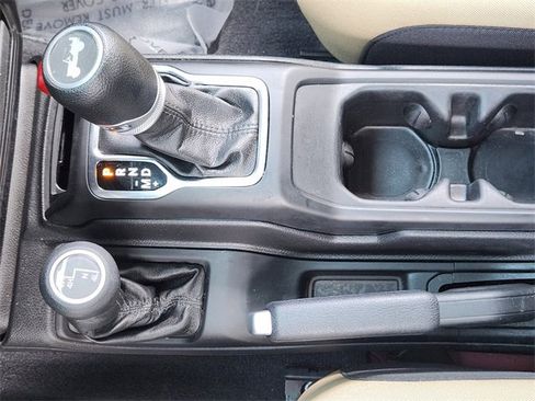 Used 2021 Jeep Wrangler Unlimited Sport image 20