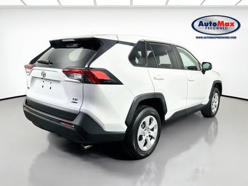 Used 2025 Toyota RAV4 LE AWD/4WD image 2