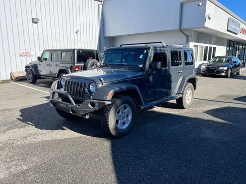 Used 2018 Jeep Wrangler Unlimited Sport S image 3