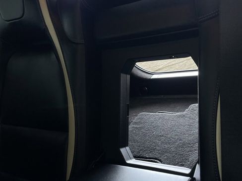 Used 2017 INFINITI QX30 Sport w/ Sport Leather Package image 21