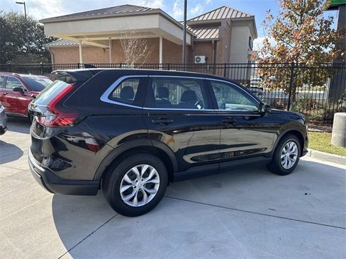 Used 2023 Honda CR-V LX image 7