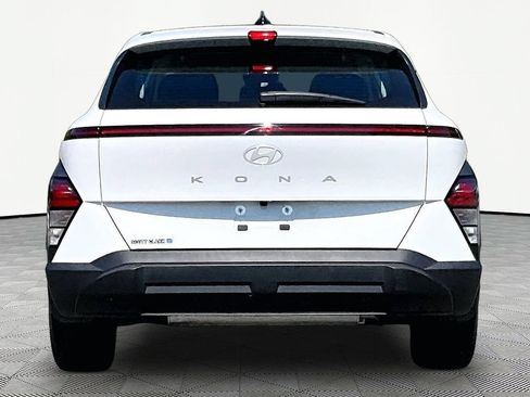 Used 2025 Hyundai Kona SE FWD image 7