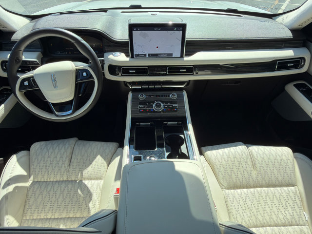 Used 2021 Lincoln Aviator Black Label Grand Touring w/ Class IV Trailer Tow Package AWD/4WD image 26