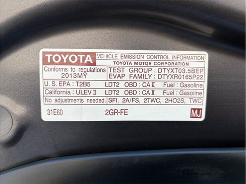 Used 2013 Toyota Highlander Limited AWD/4WD image 27