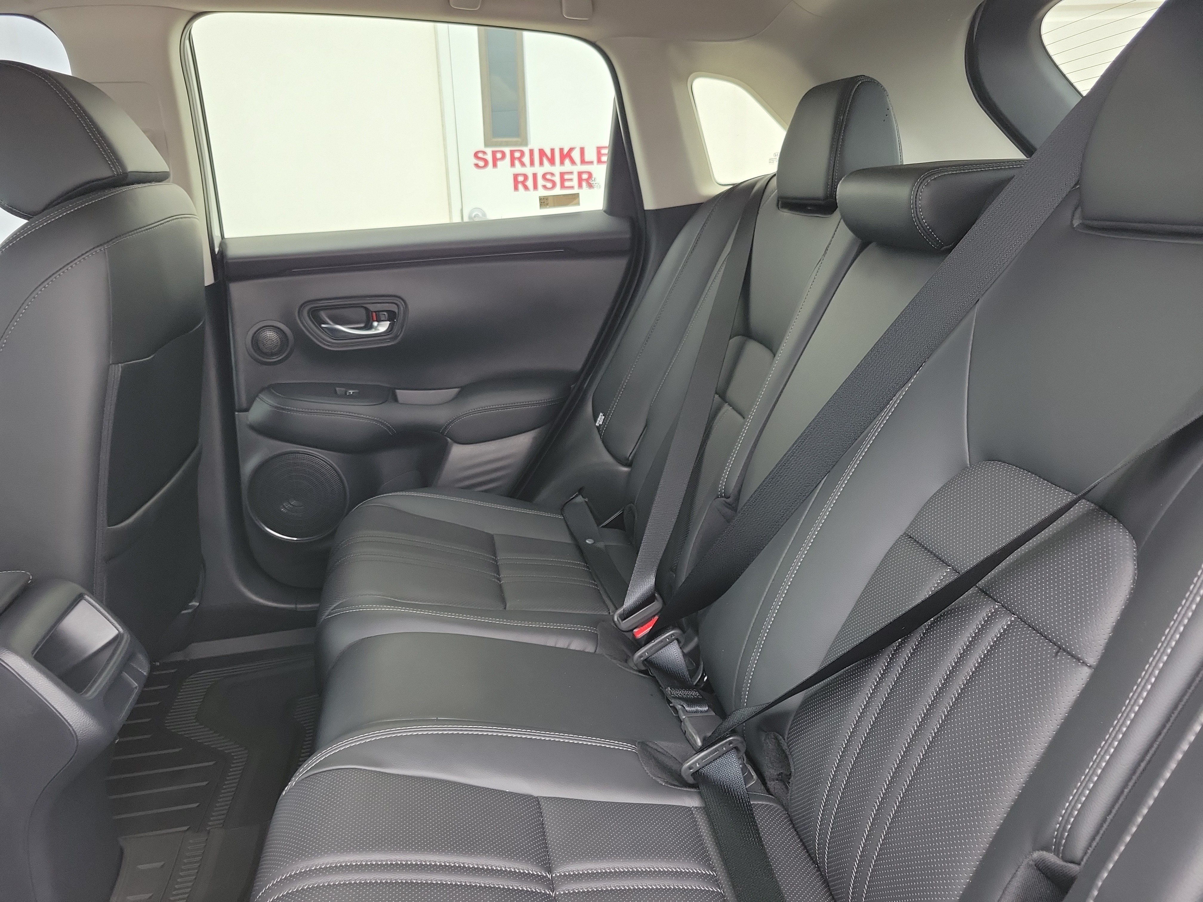Used 2024 Honda HR-V EX-L image 15