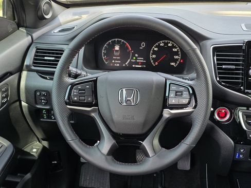 Certified 2026 Honda Ridgeline Black Edition image 27