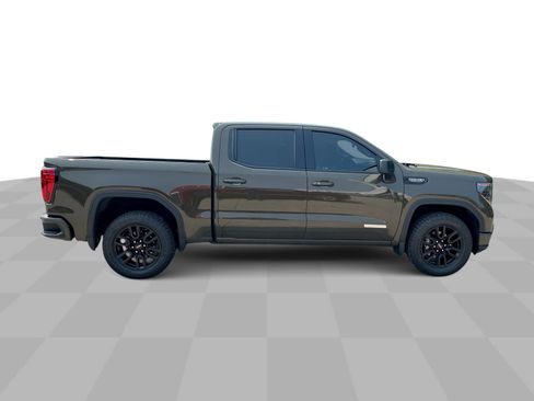 Used 2023 GMC Sierra 1500 Elevation w/ X31 Off-Road Package AWD/4WD image 10