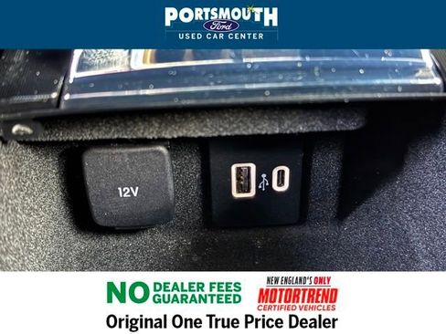 Used 2022 Lincoln Corsair AWD w/ Equipment Group 101A image 14