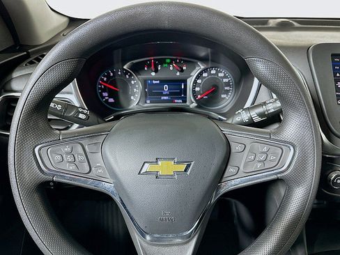 Used 2023 Chevrolet Equinox LT FWD image 12