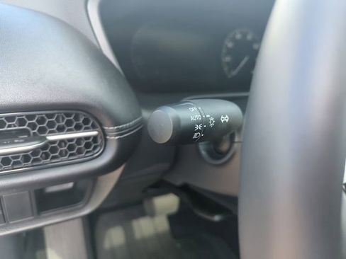 Certified 2024 Honda HR-V EX-L image 20