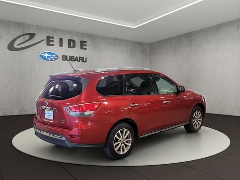 Used 2014 Nissan Pathfinder SV AWD/4WD image 4