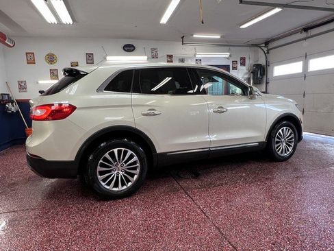 Used 2016 Lincoln MKX Select w/ Select Plus Package image 3