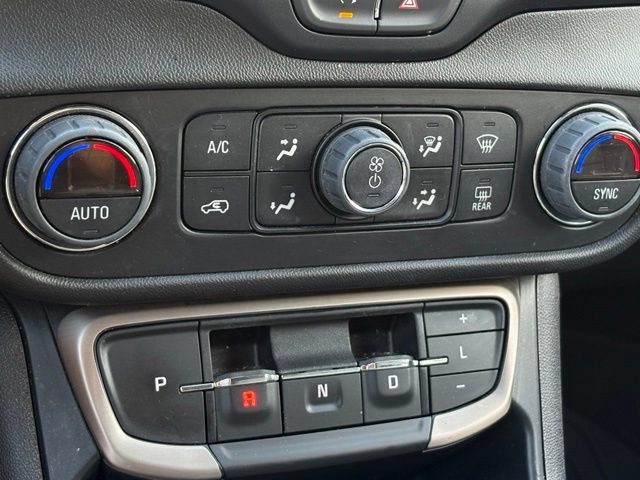 Used 2023 GMC Terrain Denali w/ Denali Premium Package AWD/4WD image 16