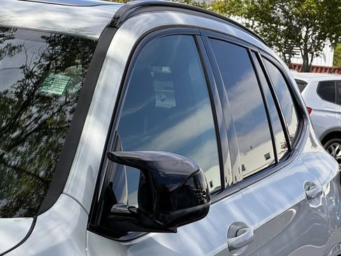 Used 2023 BMW X3 M40i image 12