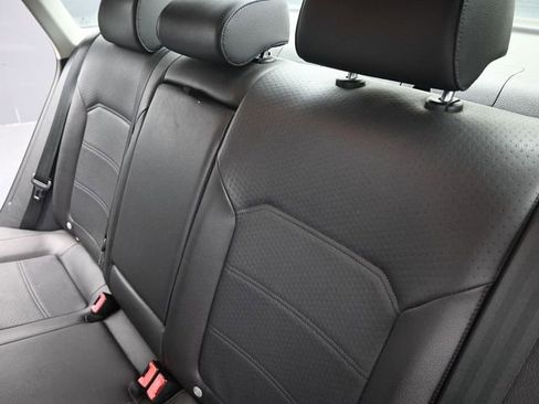 Used 2016 Volkswagen Passat 1.8T SE image 23