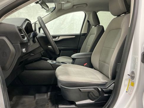 Used 2021 Ford Escape SE image 9