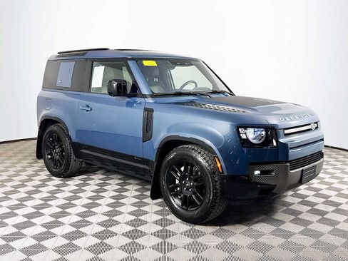 Used 2021 Land Rover Defender 90 X-Dynamic S image 3