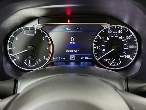 Used 2024 Nissan Altima 2.5 SV FWD image 18