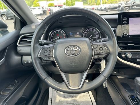 Used 2023 Toyota Camry SE AWD/4WD image 19