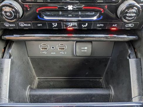Certified 2024 Jeep Grand Cherokee Limited RWD image 32