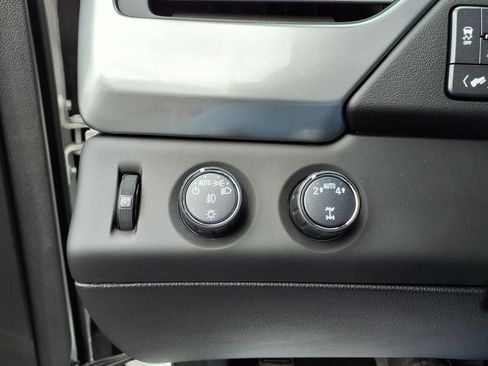 Used 2020 Chevrolet Tahoe Premier image 18