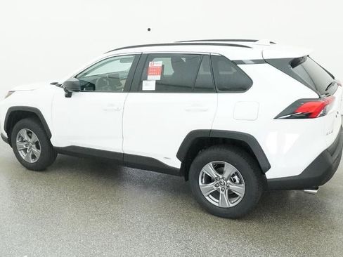 New 2025 Toyota RAV4 LE image 4
