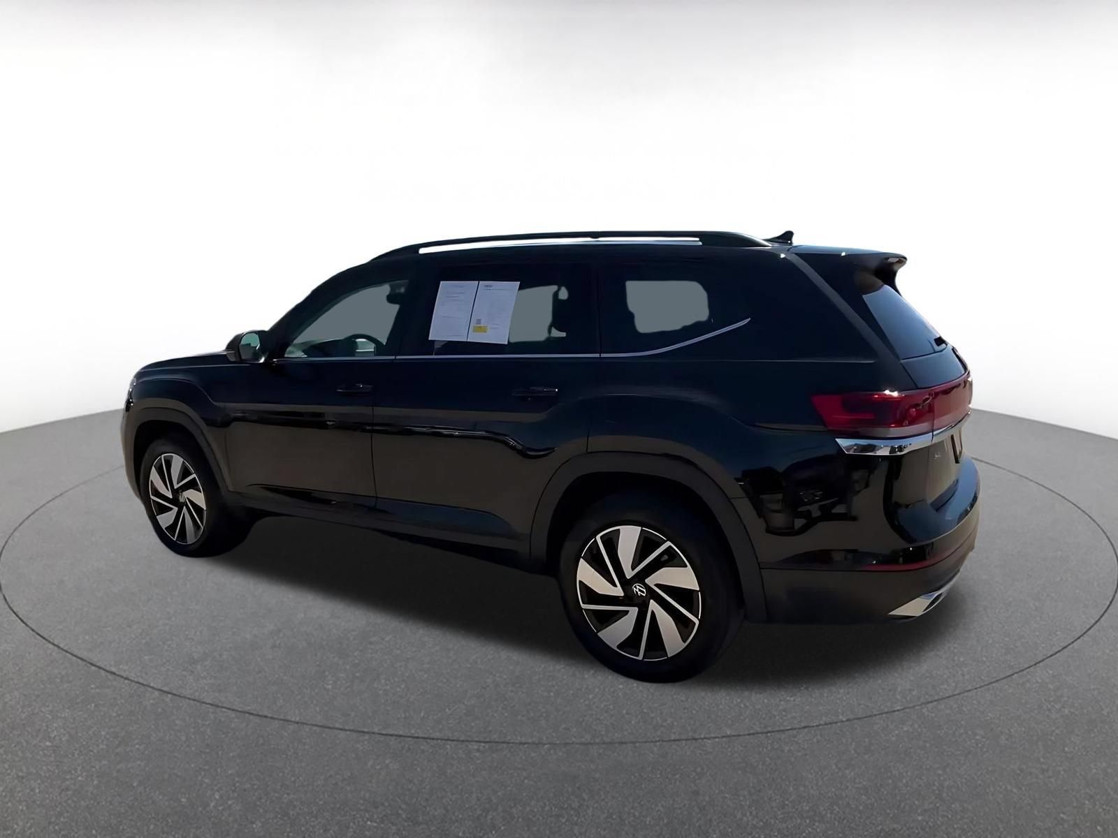 Used 2026 Volkswagen Atlas SE AWD/4WD image 9