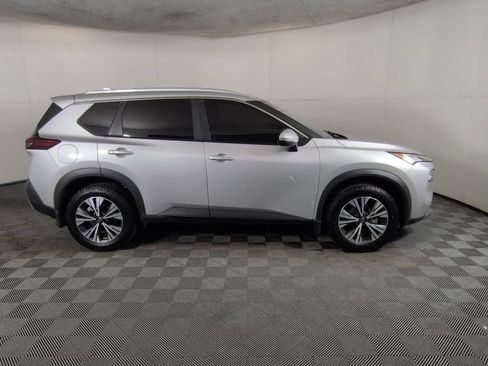 Used 2023 Nissan Rogue SV w/ SV Premium Package AWD/4WD image 4