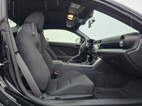 Used 2023 Toyota GR86 image 11