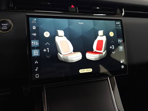 Certified 2024 Land Rover Range Rover Evoque Dynamic SE AWD/4WD image 30