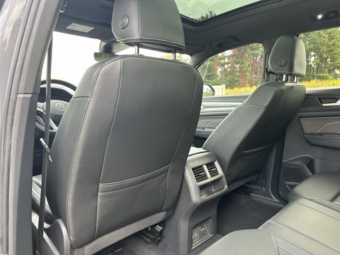 Used 2023 Volkswagen Atlas Cross Sport SEL R-Line image 24