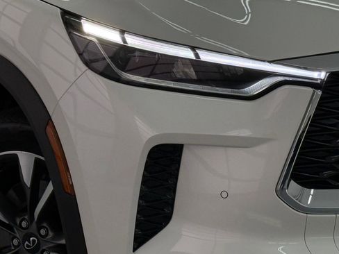 Used 2025 INFINITI QX60 Luxe image 10