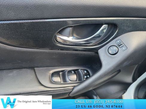 Used 2014 Nissan Rogue SL w/ SL Premium Package image 12