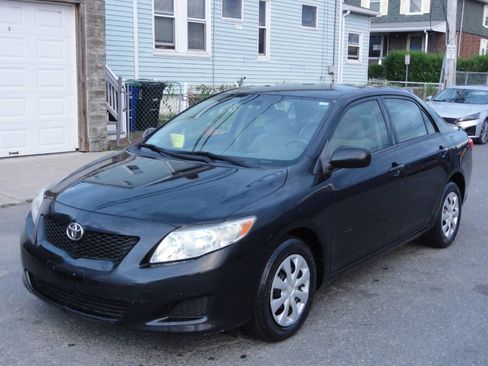 Used 2009 Toyota Corolla LE FWD image 1
