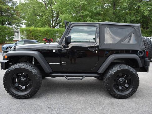 Used 2017 Jeep Wrangler Sport w/ Quick Order Package 23S AWD/4WD image 4